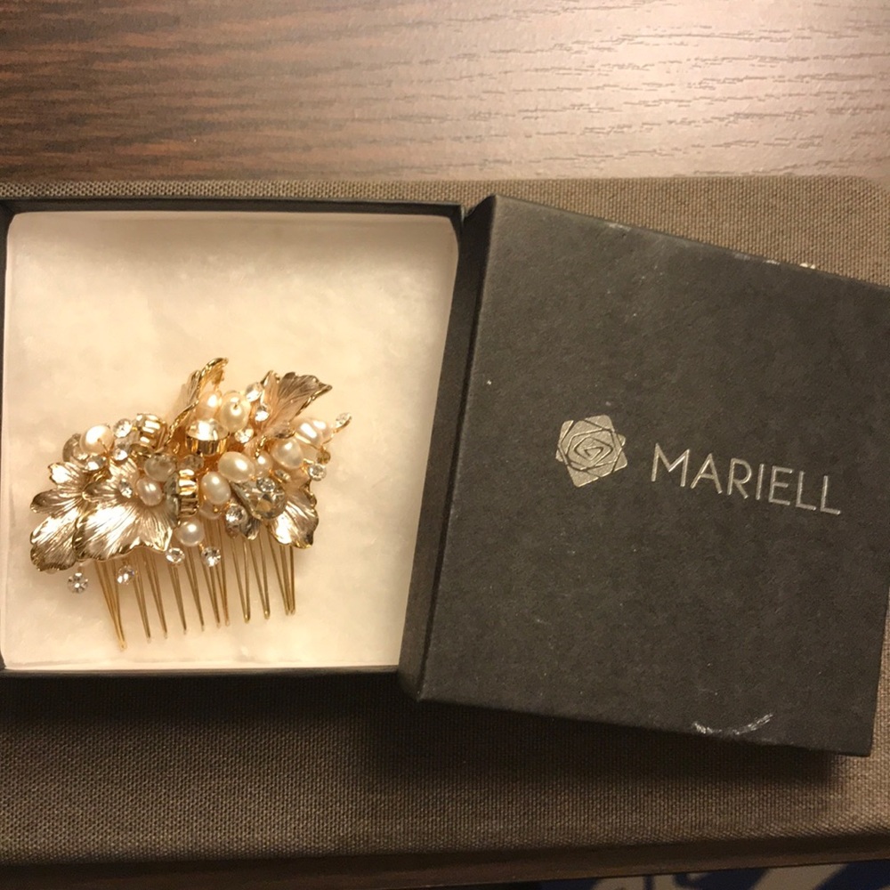 Mariell pearl and gold leaf hair piece